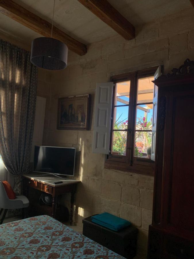 House Of Character In Historical Rabat Apartment Exterior photo